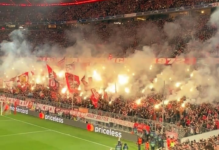 因球迷在多場比賽違規(guī)燃放煙火，拜仁被德國足協(xié)罰款超過10萬歐