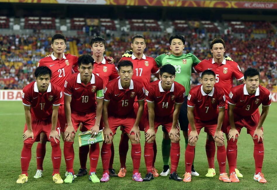 這套首發(fā)如何？國足上次贏沙特在2015年，于海任意球折射一劍封喉