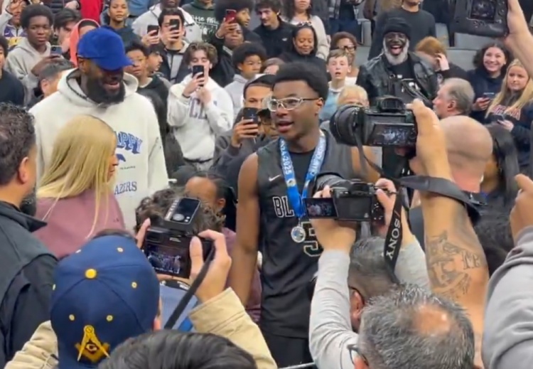 超越哥哥！布萊斯助塞拉峽谷高中奪冠 隊史過去六個賽季首個冠軍