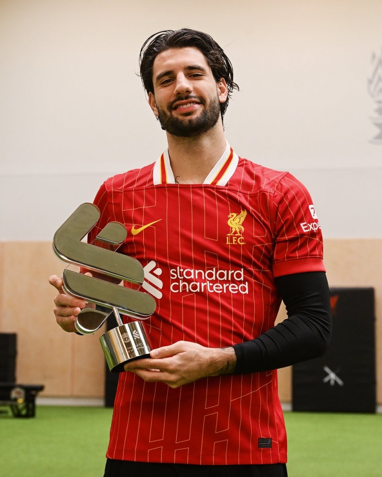 7場3球1助攻，利物浦官方：索博斯洛伊當(dāng)選2月隊(duì)內(nèi)最佳球員