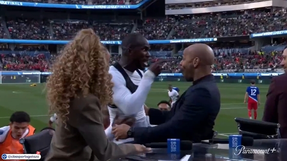 亨利：沒想到?jīng)]上場(chǎng)也能一起慶祝 沃特曼的慶祝是我見過最棒的