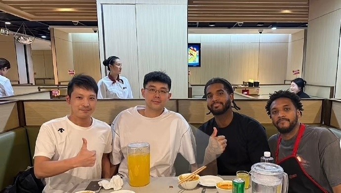 克里斯：隊內(nèi)和孫桐林關系最好 下賽季想繼續(xù)為山東隊效力