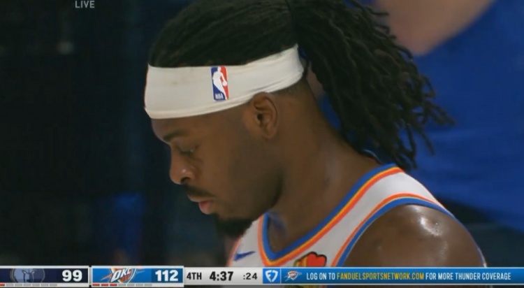 突然崩了！多特?fù)寯嘀GA輕松反擊上籃！雷霆轟15-0打?；倚?！