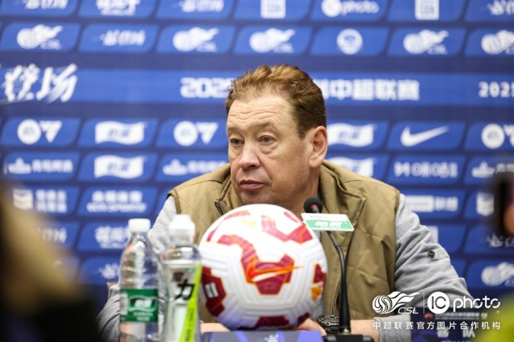 斯盧茨基：謝鵬飛配的上今天的出場(chǎng)機(jī)會(huì)，于漢超目前還有些小傷病