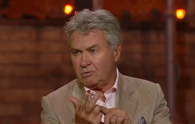 希丁克點評埃因霍溫：上下半場判若兩隊，今天對槍手挽回了面子