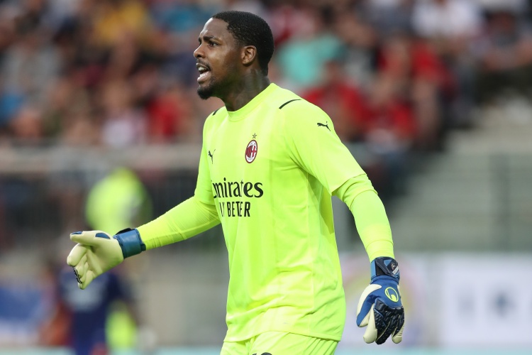 米體：邁尼昂表現(xiàn)下滑，他與米蘭的續(xù)約協(xié)議已被擱置