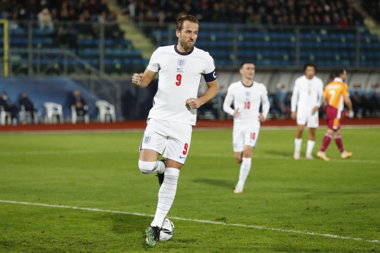 凱恩：對(duì)連勝+零封感到滿意但必須要有耐心，和圖赫爾共事很愉快