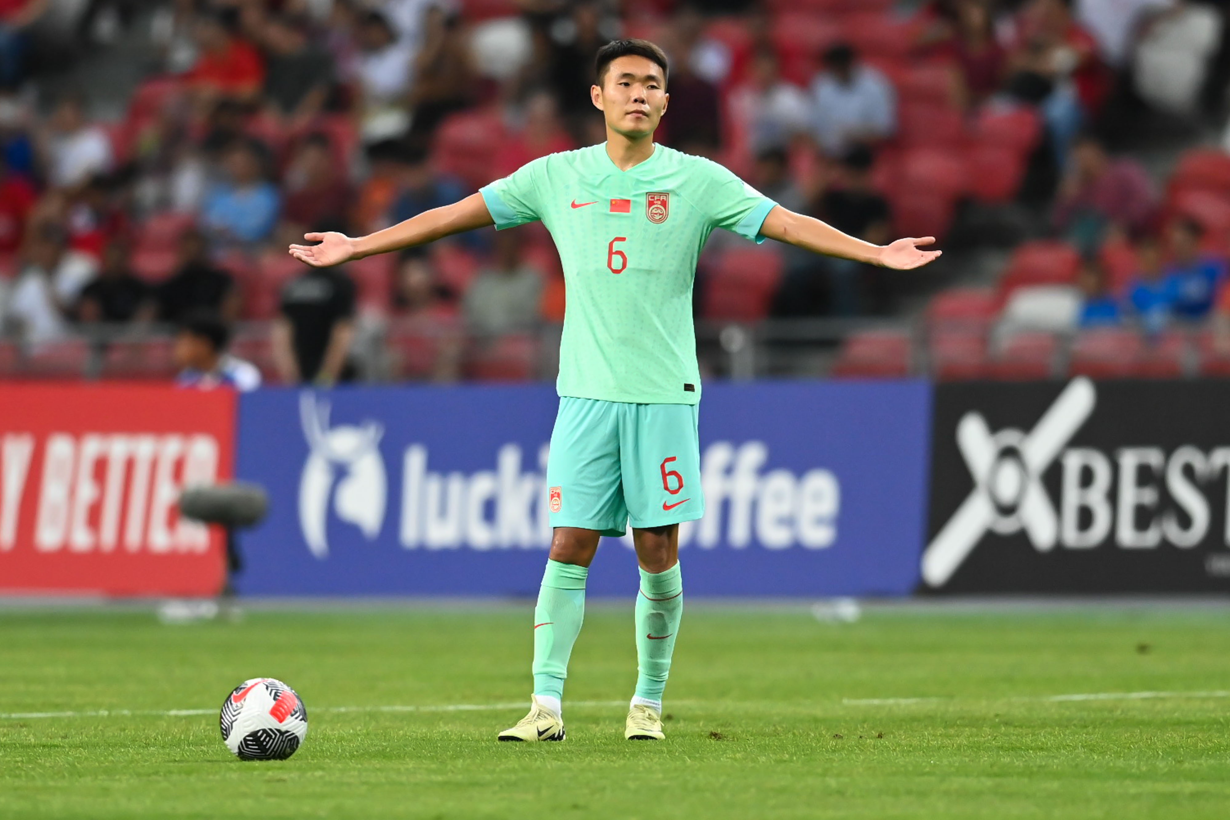 范曉冬：王上源停賽對國足影響大，全能型中場李源一名單都沒進