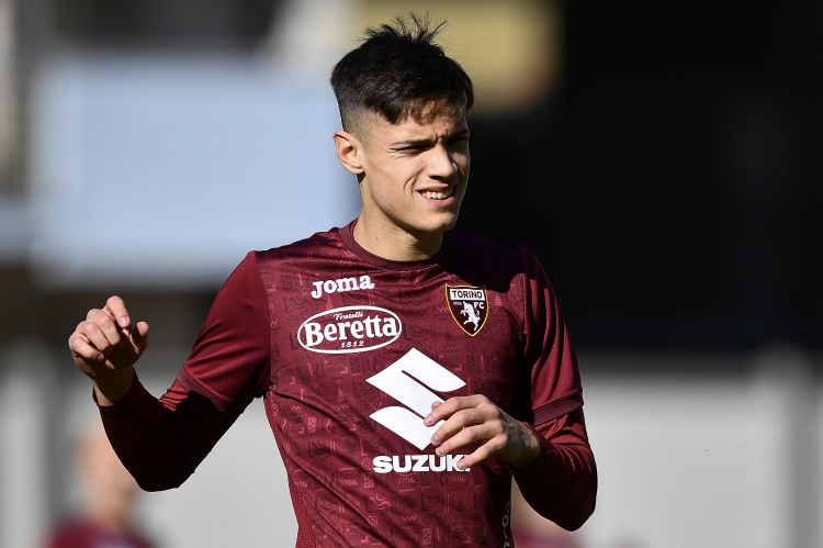 記者：米蘭高層接觸都靈中場(chǎng)里奇，球員愿加盟但面臨國(guó)米競(jìng)爭(zhēng)