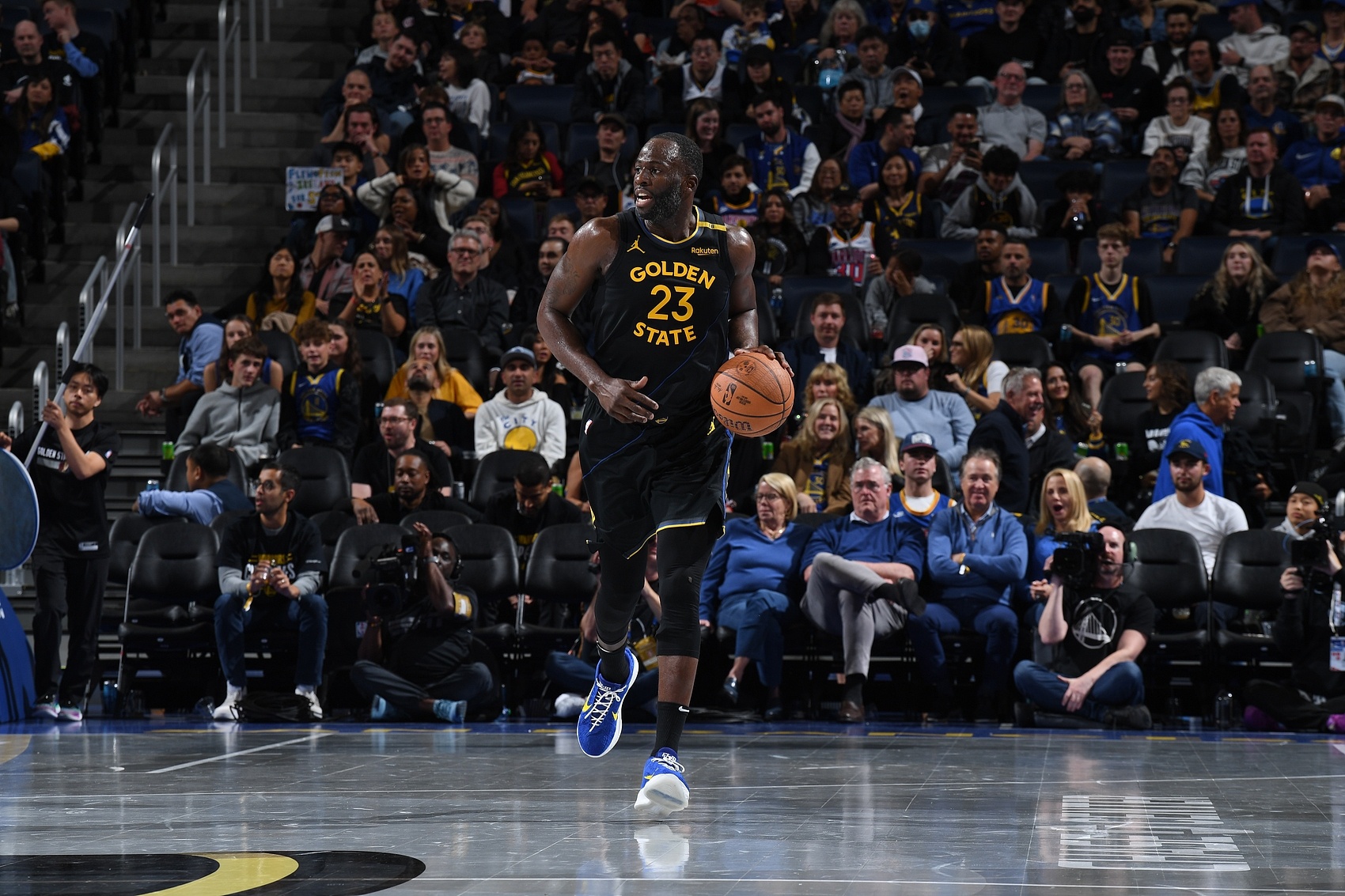 下半場狀態(tài)回落！追夢18投7中&三分14中5得到21分7板5助4斷