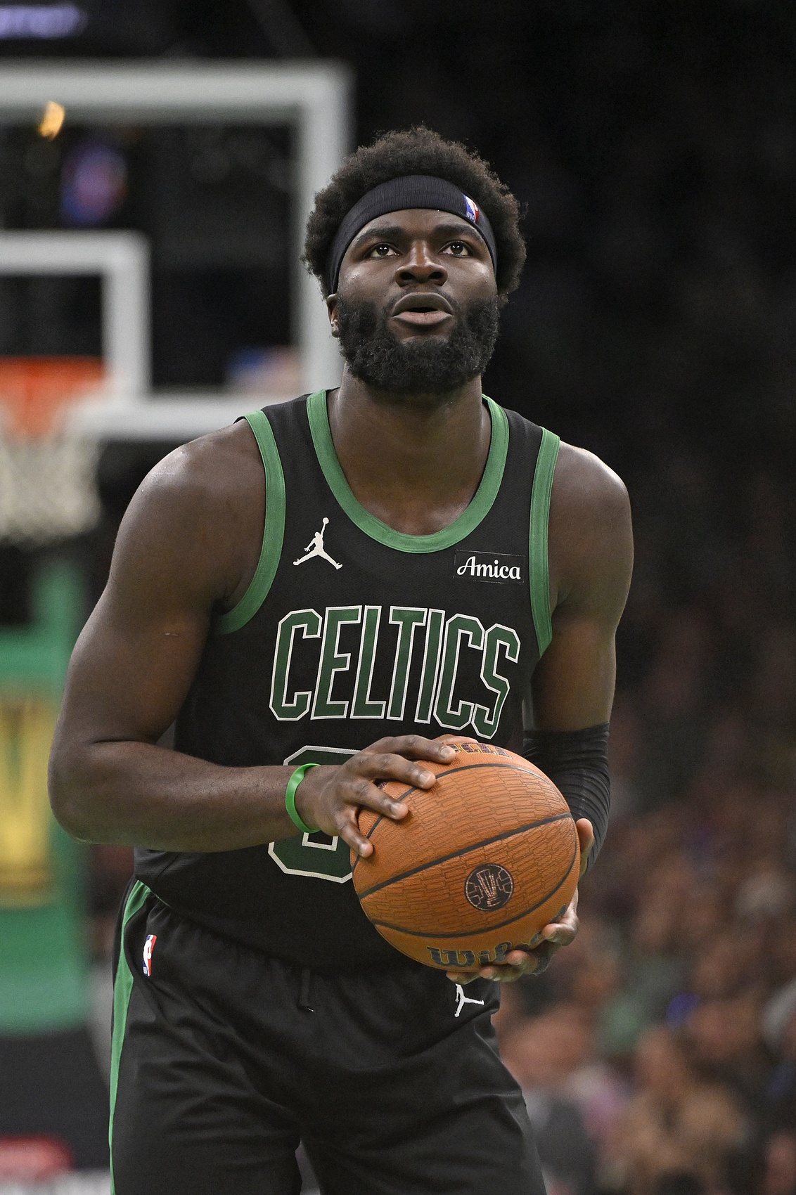 德里克-懷特:科塔為球隊(duì)做了很多不同的貢獻(xiàn) 末節(jié)表現(xiàn)非常關(guān)鍵