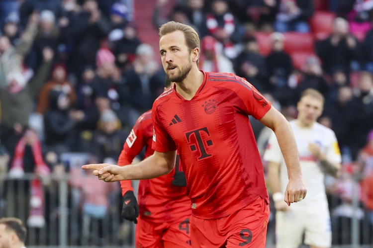 10場(chǎng)9球1助！凱恩創(chuàng)個(gè)人歐戰(zhàn)單賽季進(jìn)球紀(jì)錄，上賽季參與12球最多