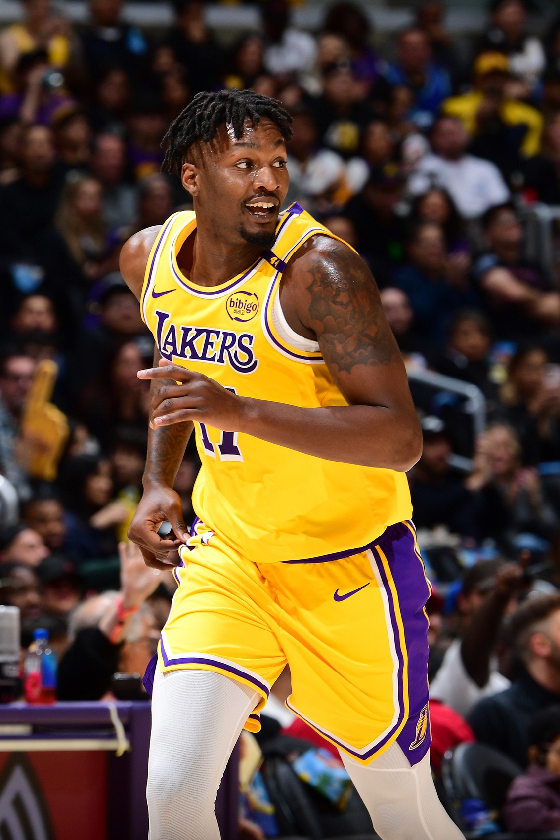 雷迪克：文森特和DFS都該投14次的 DFS需要有人提醒才會(huì)繼續(xù)投