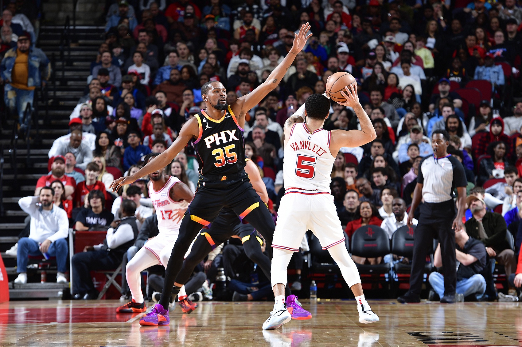 休賽期KD爭(zhēng)奪戰(zhàn)前瞻：俠火熱尼誰(shuí)的報(bào)價(jià)更香？火箭想要就穩(wěn)了？