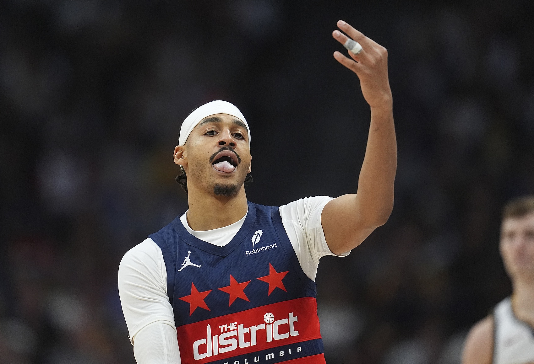 效率極高！普爾22分鐘12中7砍18+7 正負(fù)值高達(dá)+20