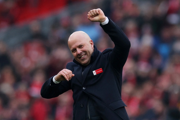 卡拉格：斯洛特需要引進(jìn)5-6名球員，目前這不是他的陣容