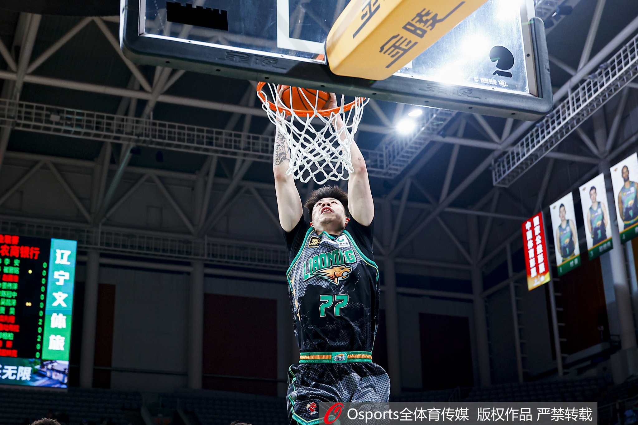 合理且高效！張鎮(zhèn)麟出場24分鐘10中6得12分&送6助攻 正負值+28