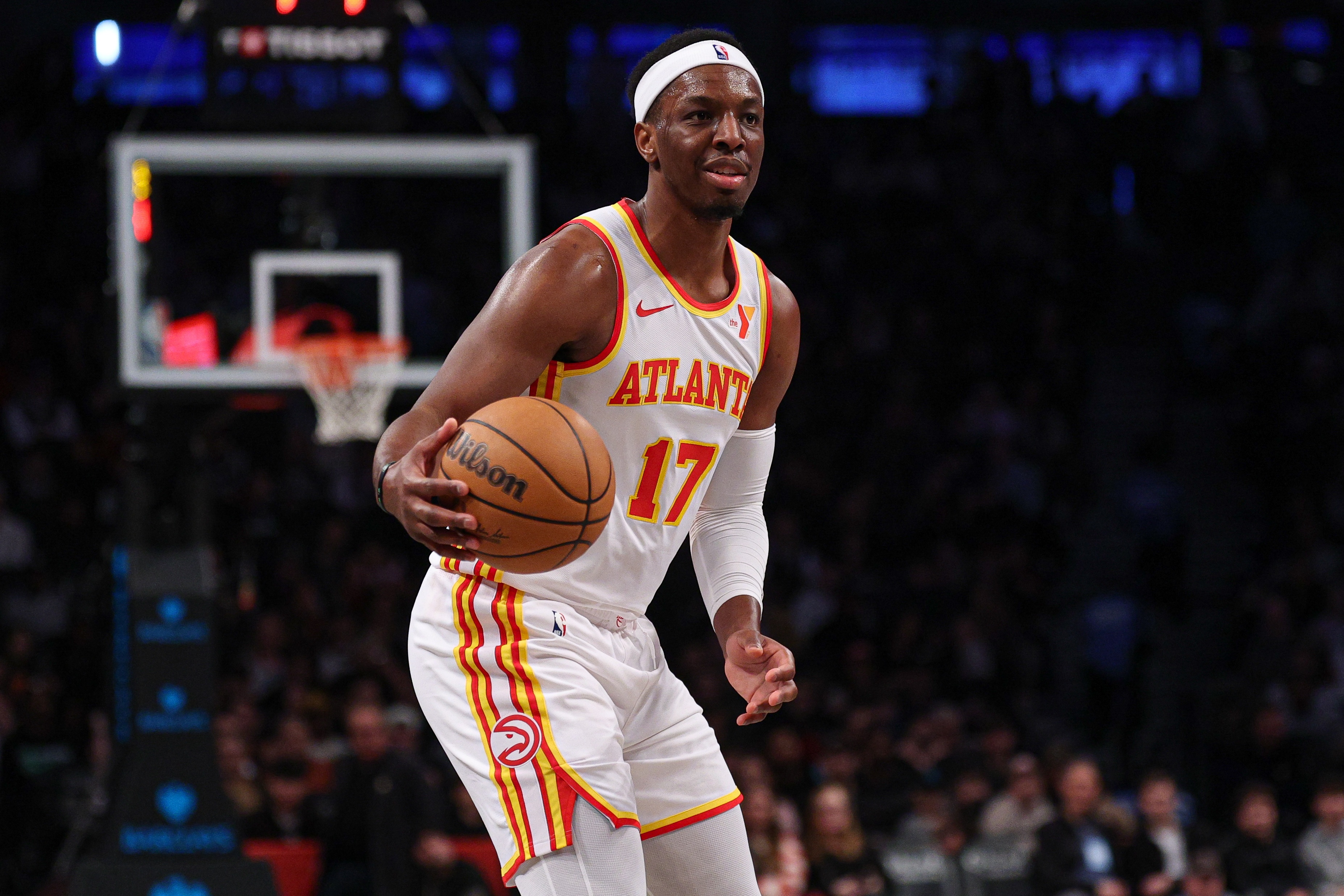 內(nèi)線一頓強(qiáng)吃！奧孔武16中10得22分12板6助2帽 還投進(jìn)2記三分