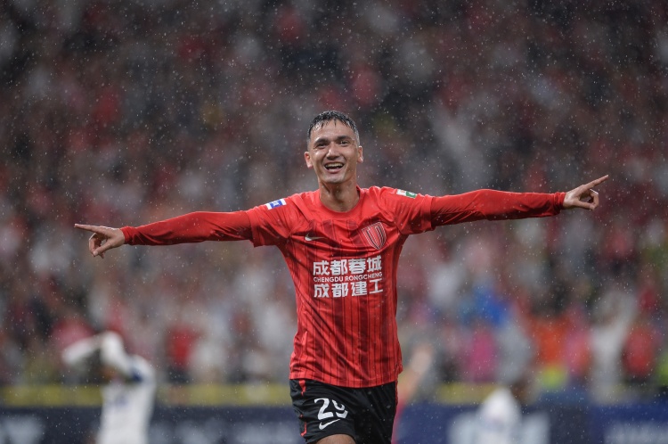 可惜傷病頻發(fā)！木塔力甫去年登上全球知名球探網(wǎng)站，模板是薩比策